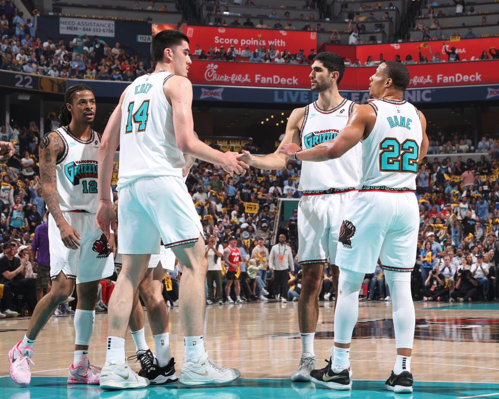 随着赛季的 随着赛季的